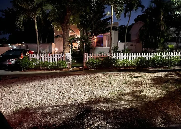 Ne Miami Cottage